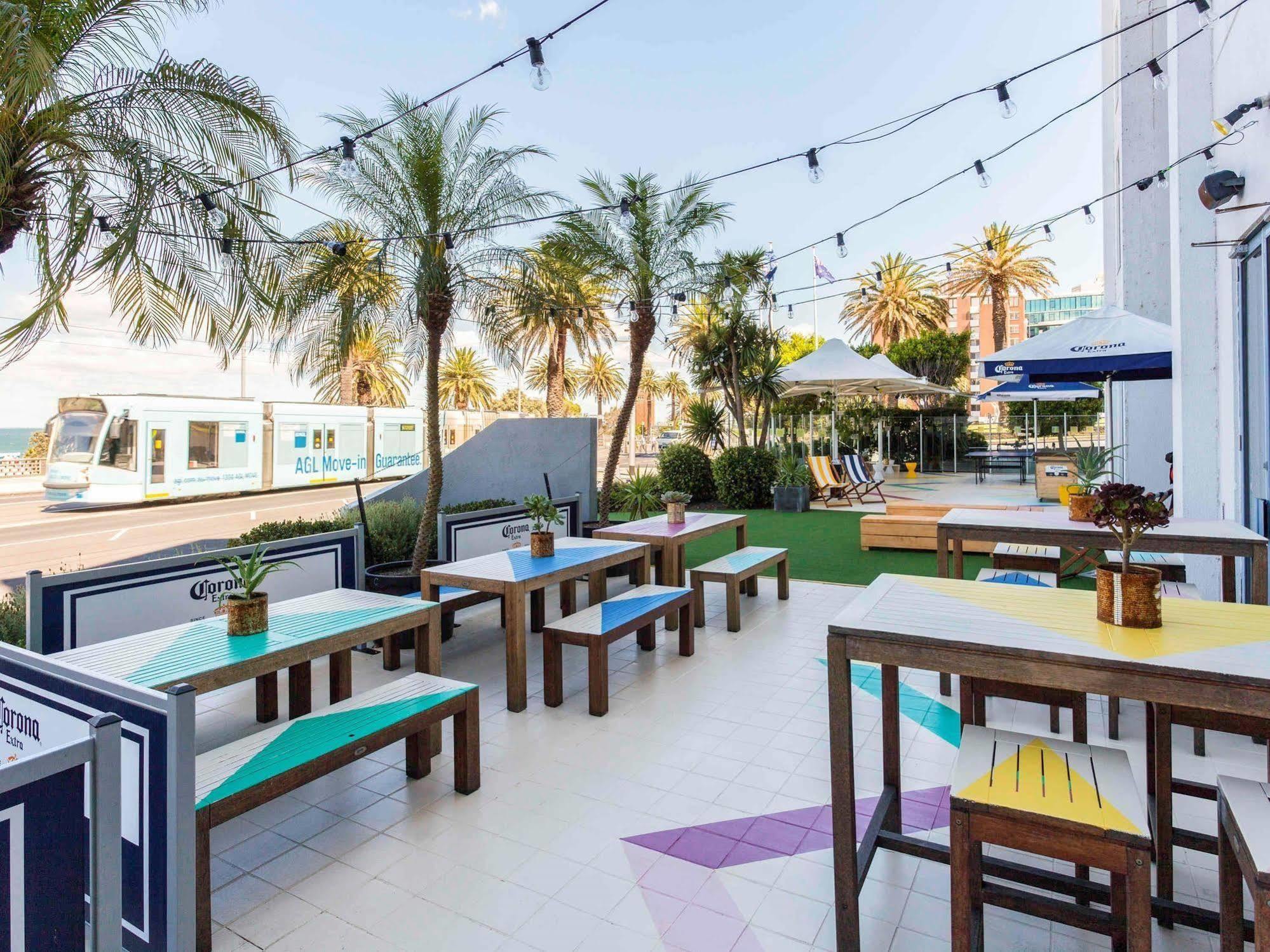 Novotel Melbourne St Kilda Екстериор снимка