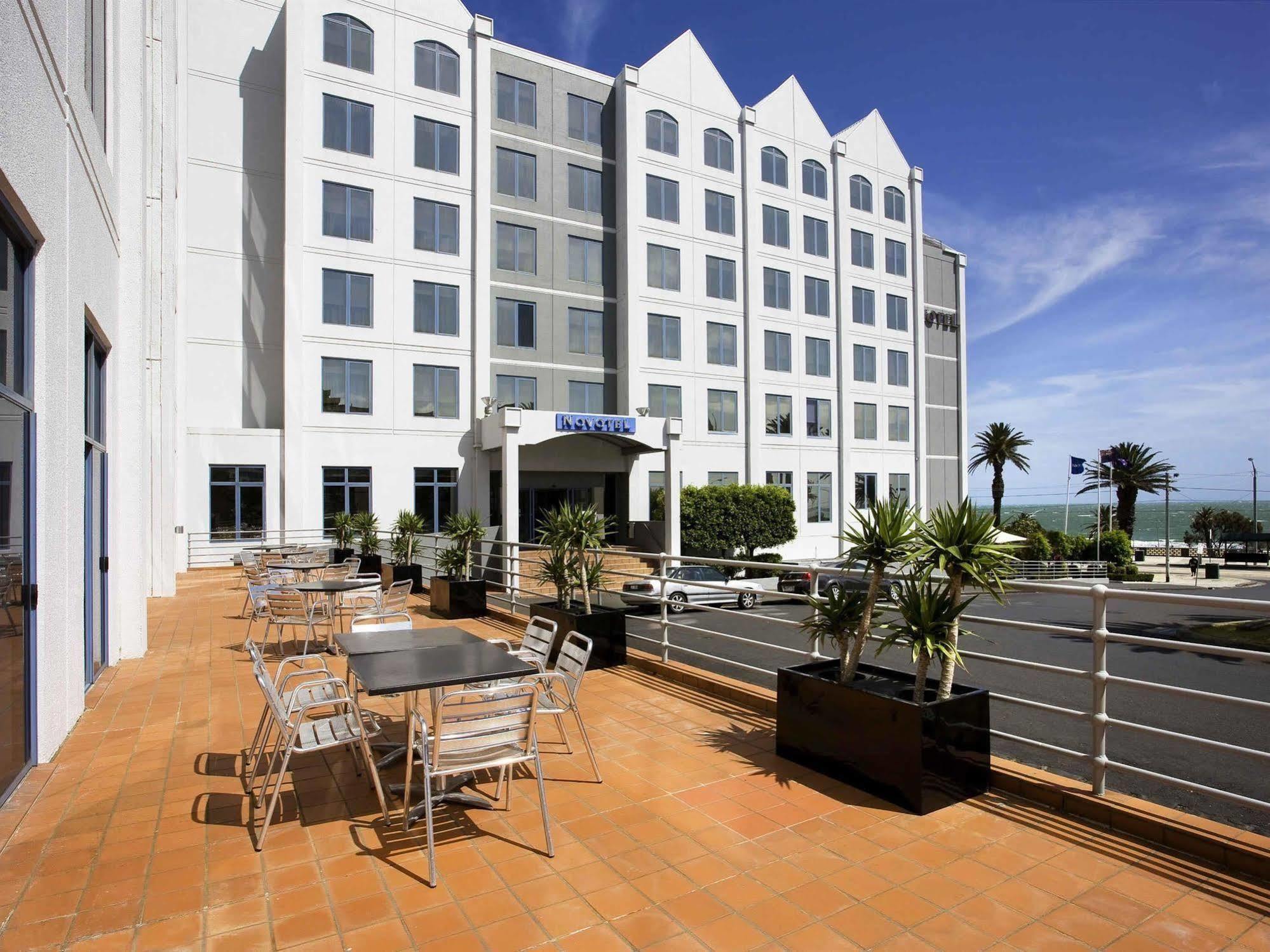 Novotel Melbourne St Kilda Екстериор снимка